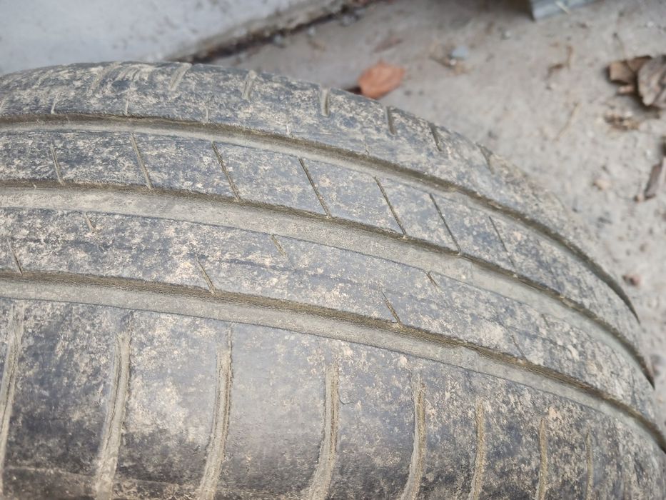 Vând set 4 anvelope de vara Goodyear+ jante