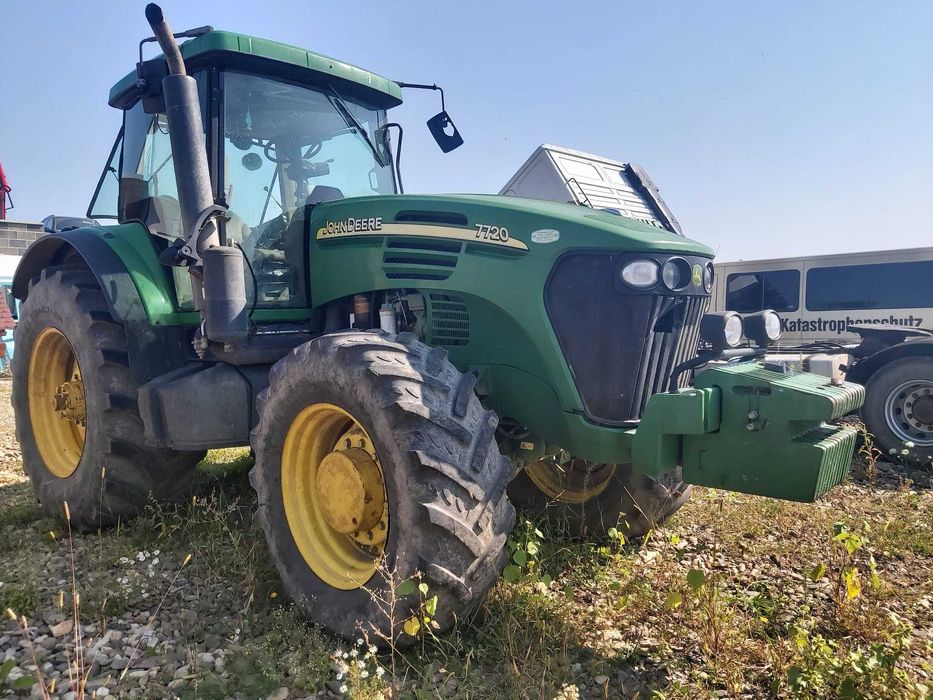 Tractor John Deere 7720