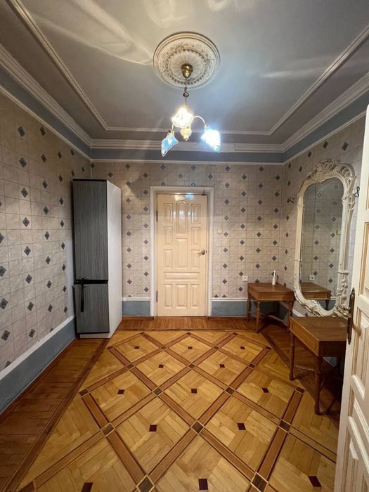 3/1/4 Буюк Ипак Йули Максим Горький метро Бий 100м2