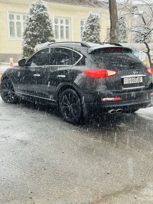 Продаётся своя Infiniti EX35