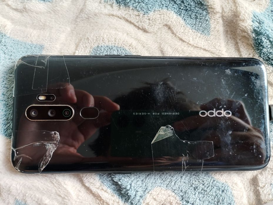 Oppo A5 2020 (изношенный)