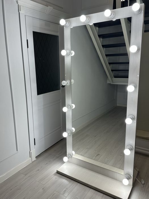 Продам ресепшн / стойку администратора (БУ)