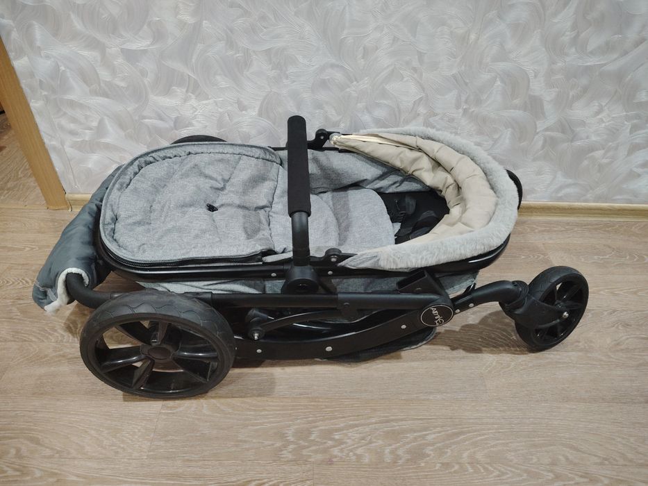 Продам коляску 2 в 1 б/у