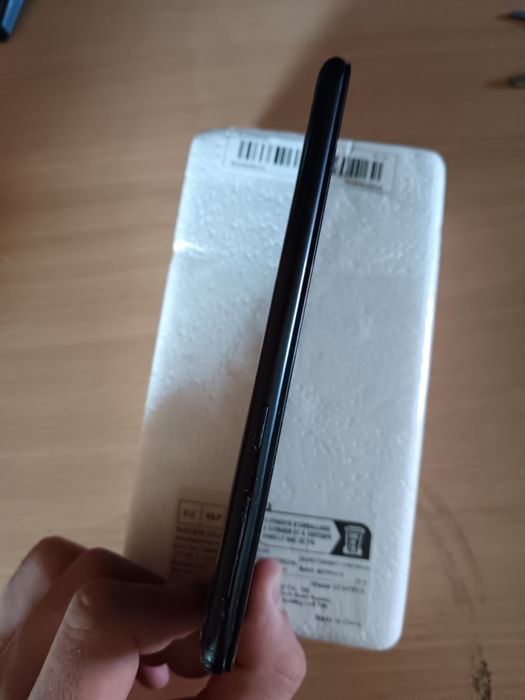 Samsung Galaxy M20 (Vânzare pentru piese)