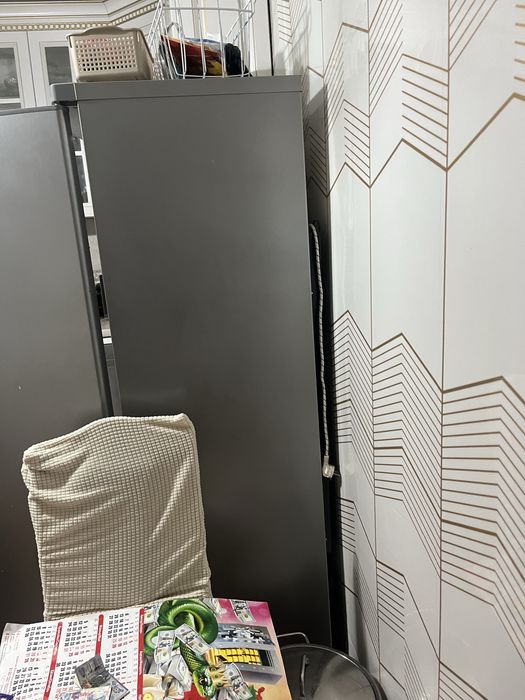 Морозильник серебристый indesit