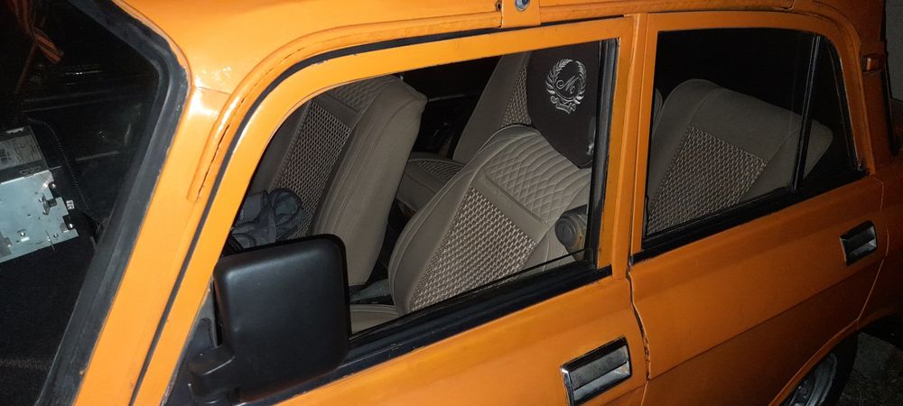 Москвич азлк 2140 на запчасти тоже можно.