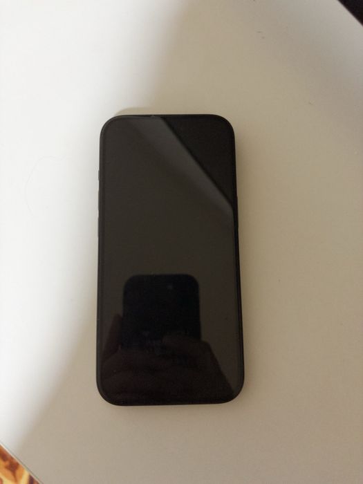 iphone 15  обычный