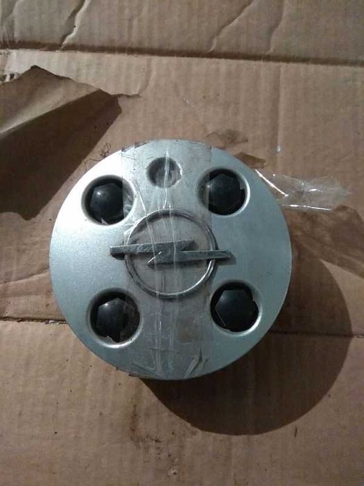 Продам колпачки на "Opel".