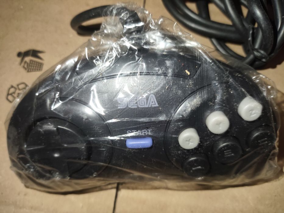 Японски контролер -Джойстик за Сега мега драйв /Sega Mega Drive 2 НАМАЛЕНИ