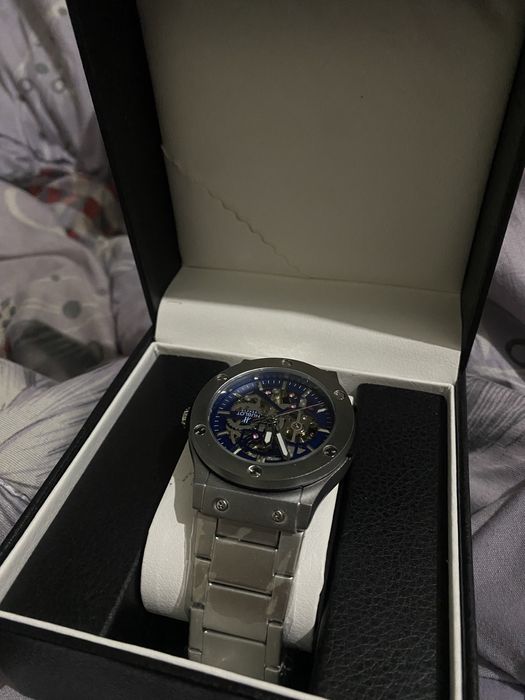 Мужские часы новые,15000тг