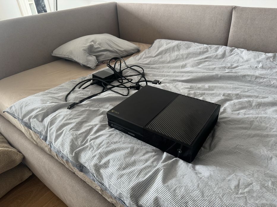 Xbox one folosit de 3 ori