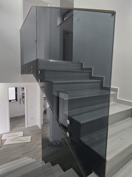 Balustrada din sticla securizata si laminata