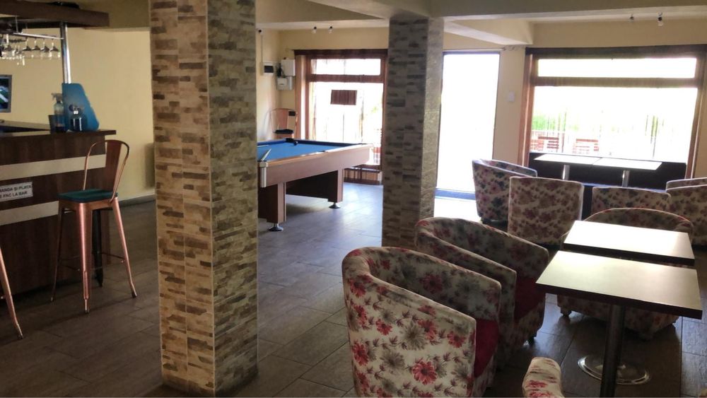 Mobilier cafenea/bar