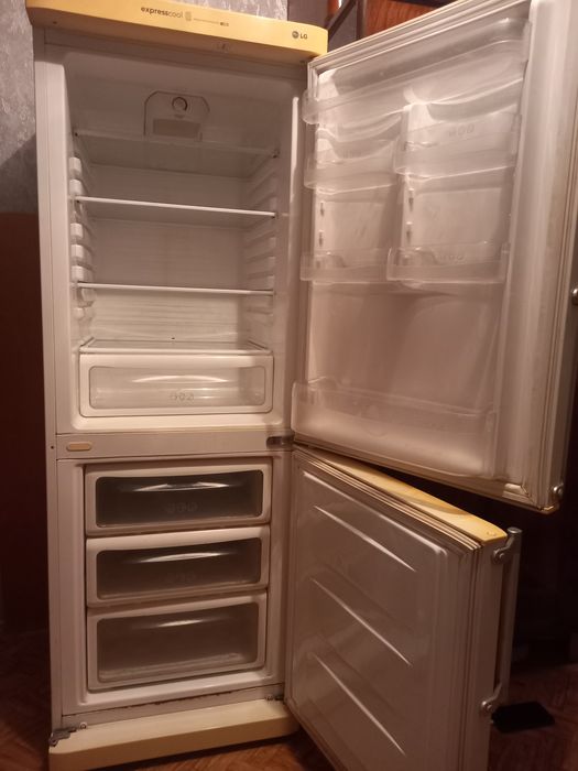 Холодильник б.у.