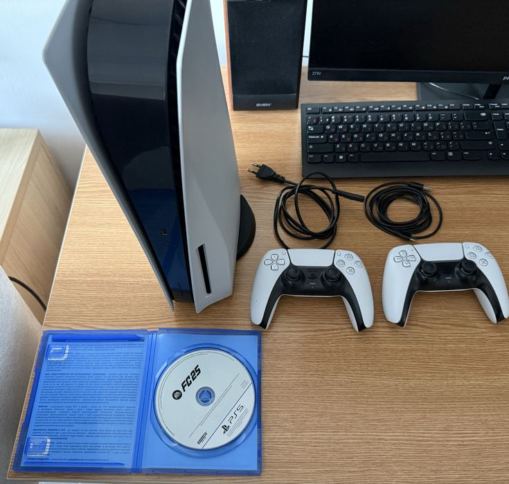 Sony Play Station 5 с 2мя Джостиками и игрой