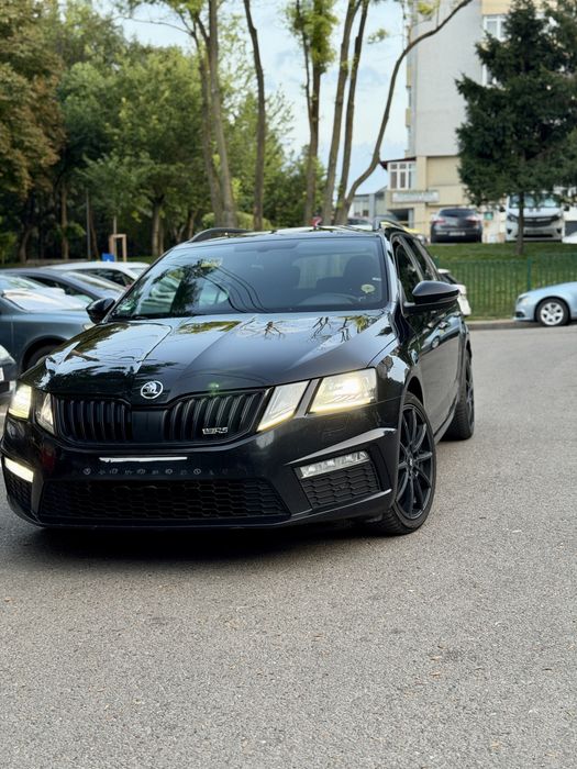 Skoda Octavia VRS  4x4 Virtual Cockpit