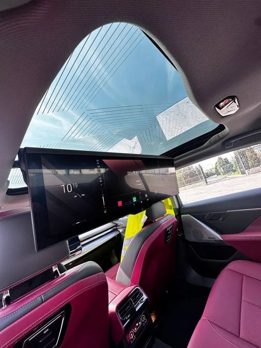 Bmw i5 40l 2025-yil 7.900yurgan 713km zapas kraska toza +Hud Tv harman