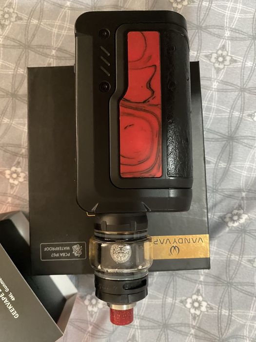 Vand vape kit tank si aparat