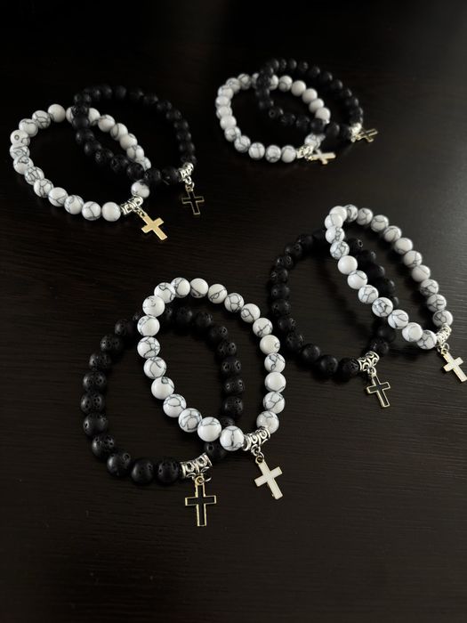 Мъжки гривни.