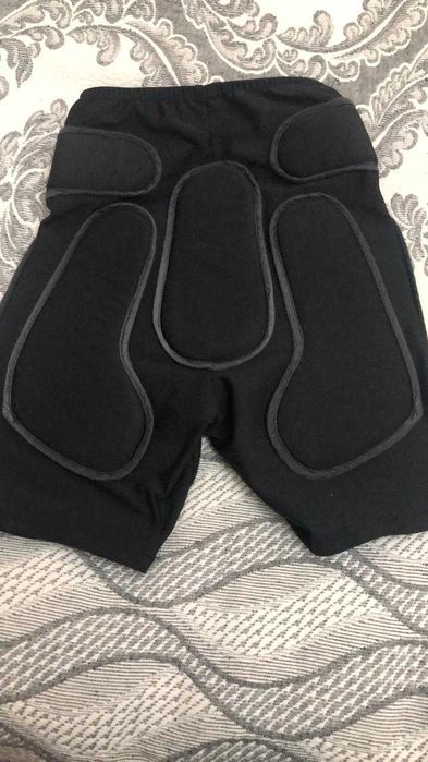 Шорты для защиты от падений