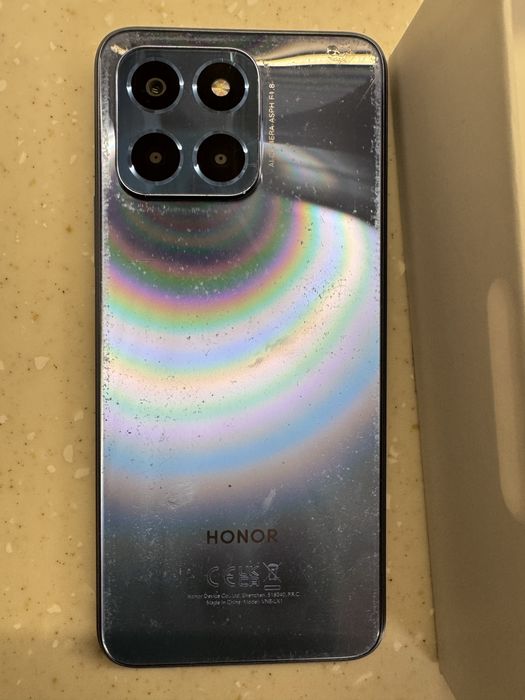 Продам телефон Honor X6 25 000