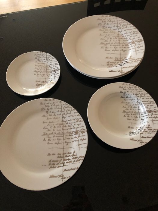 Продавам сервиз за хранене