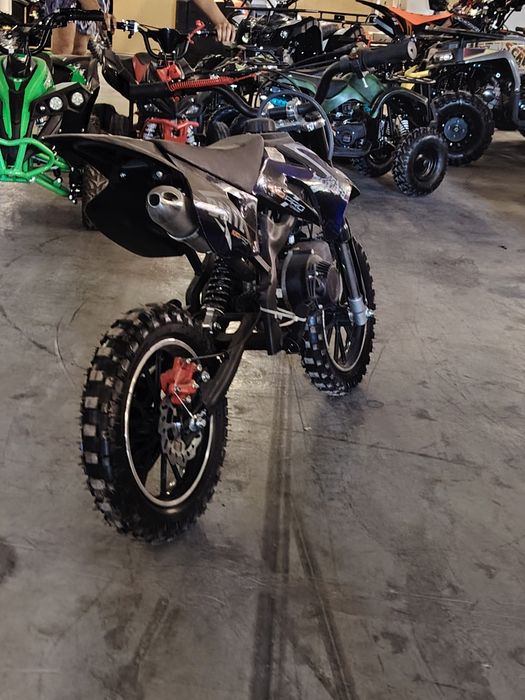 Cross 49cc nou cu stikerele dezlipite crossul este nou