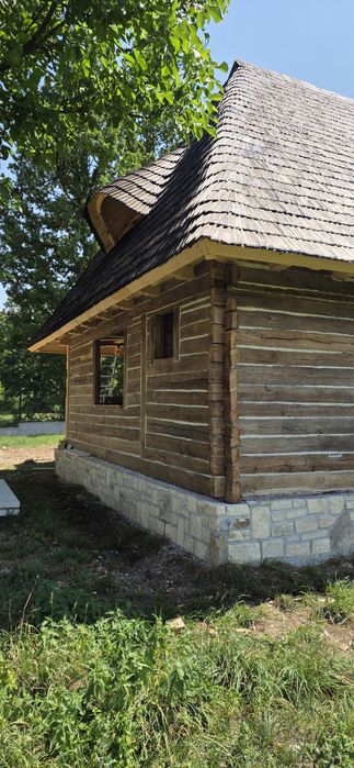 Construim case traditionale din lemn