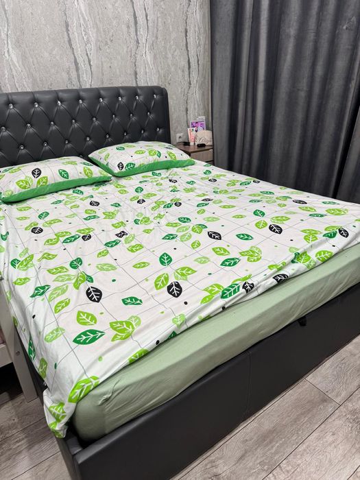 Двуспальная кровать