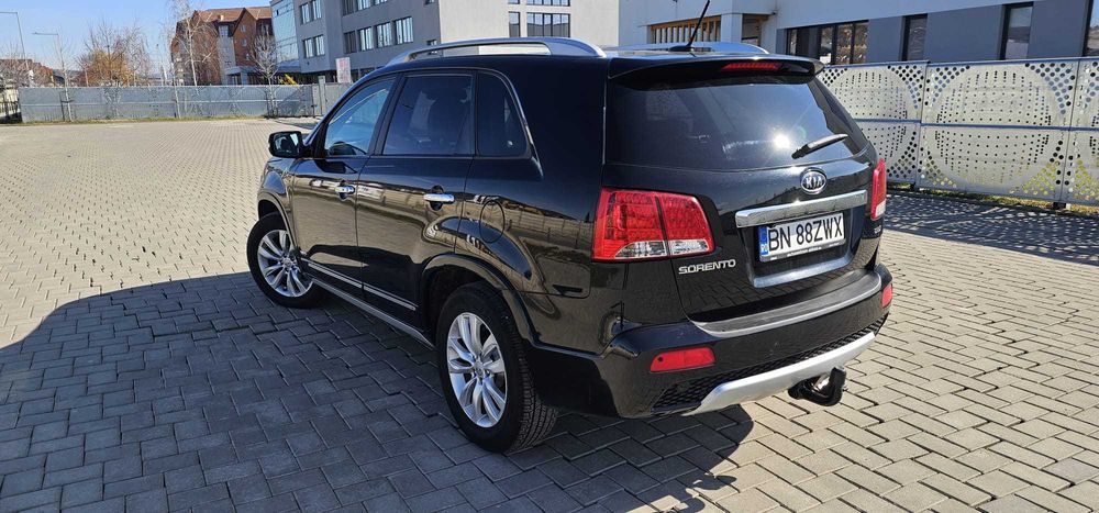 Kia Sorento 2.2 XM AWD 2012 - Schimb cu Aututilitara Jeep sau Toyota