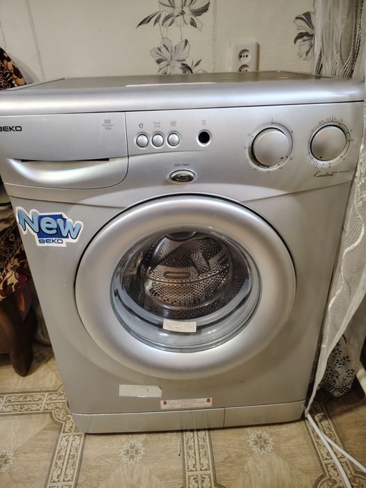 Машина стиральная на запчасти продам