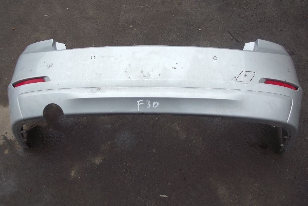 Bara spate BMW F30 bara spate completa cu senzori parcare dezmembrez