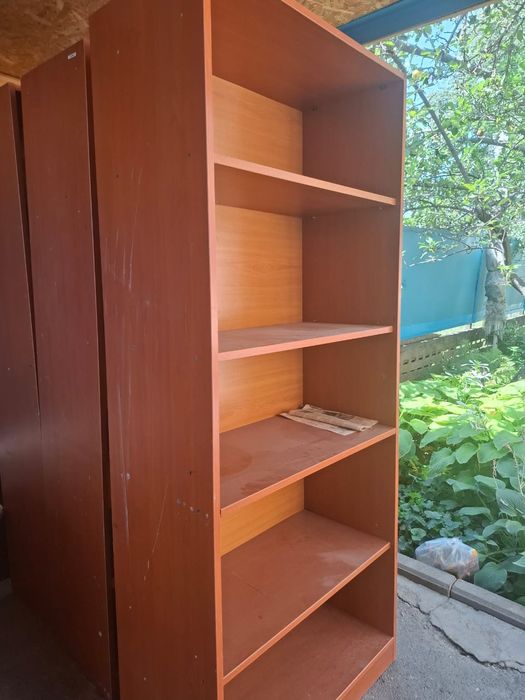 Продам офисный шкаф