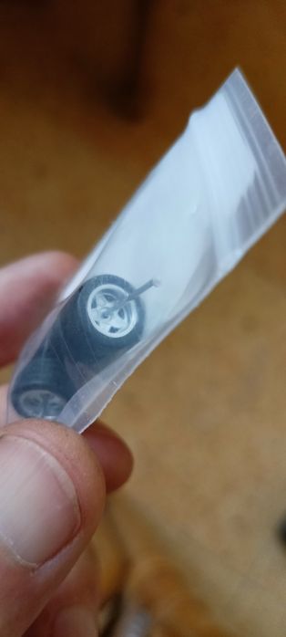 Hot wheels - джанти и гуми 1/64 мащаб