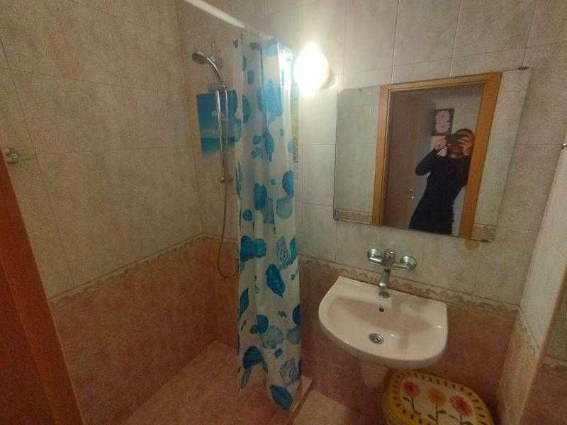 Двустаен апартамент под наем в к-с Лазур