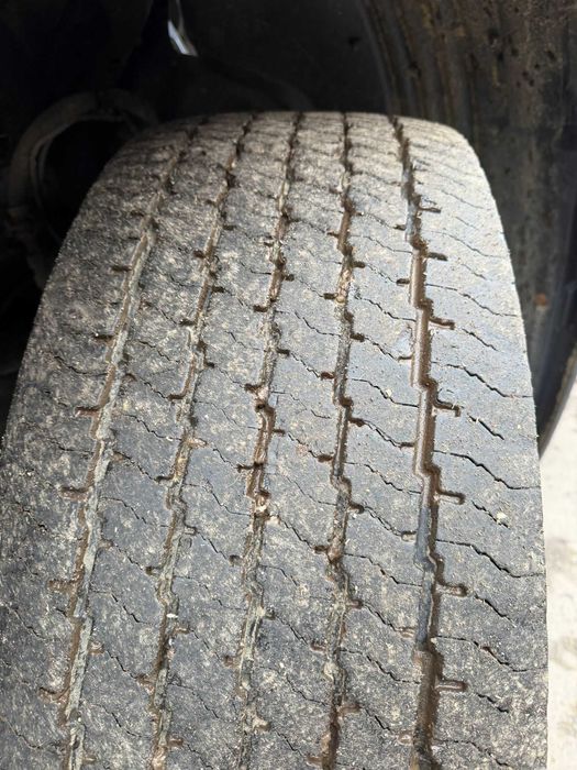 SCANIA 6x2  basculabil cu macara si telecomanda