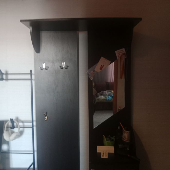 Мебель для прихожей .Вешалка