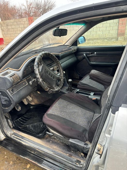 Audi C4, 1994 2,6 матор v6