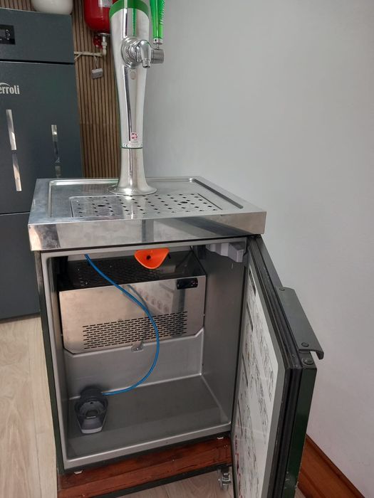 Dozator de bere+bonus un butoi de bere