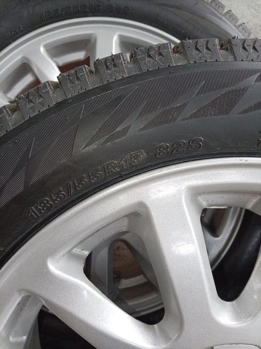 Колеса зимние на ВАЗ r15.
