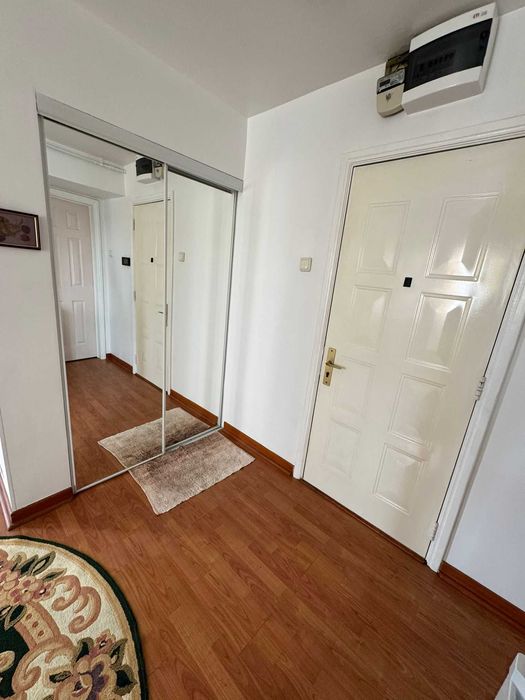 garsoniera curata, luminoasa, 35 mp, gaz, intersectia DACIA, 350 euro