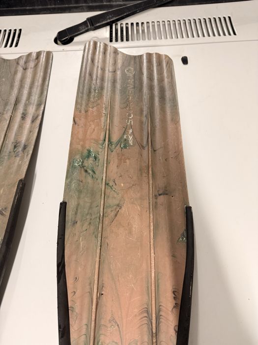 Ластылар сатылады