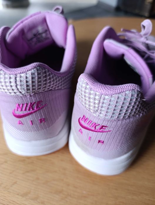 Nike Air Max маратонки