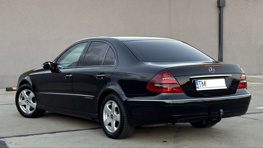 MERCEDES-BENZ E-Class 2004 — imagine 5