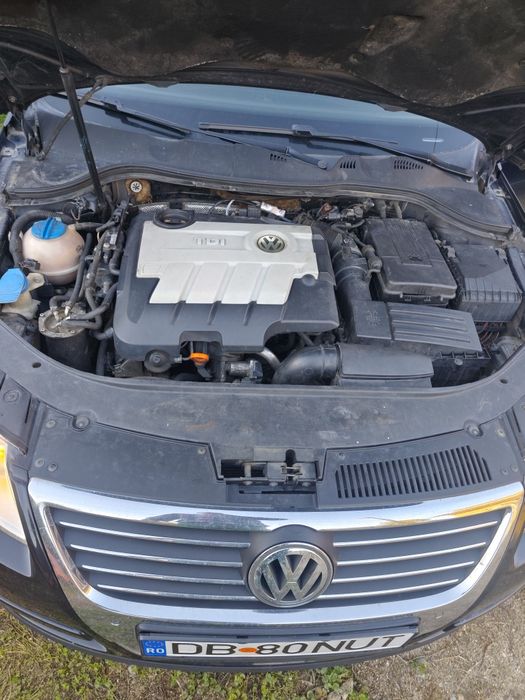 VOLKSWAGEN Passat 2010 — imagine 1