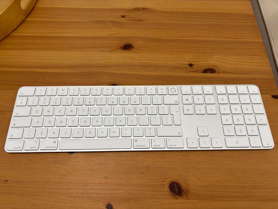 Apple Magic Keyboard, Touch ID