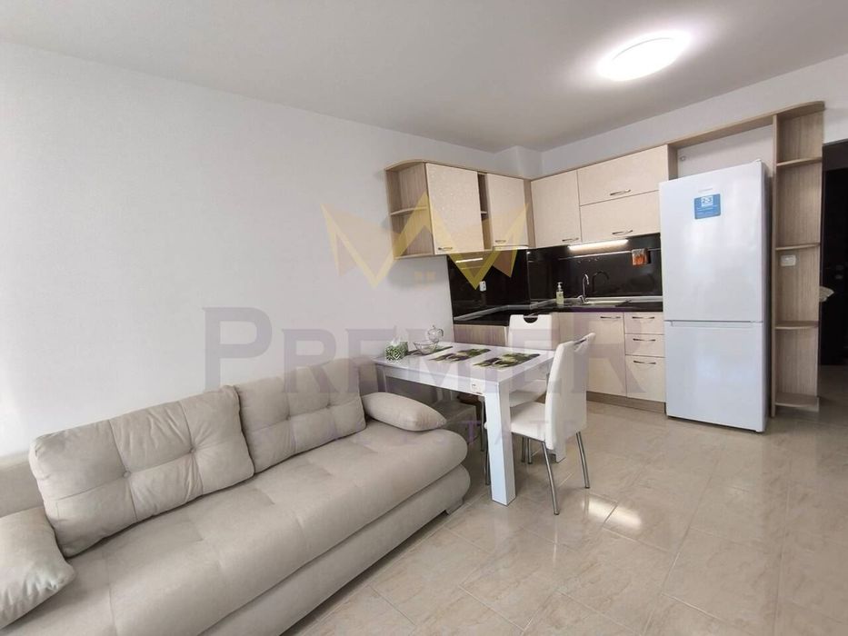 Продава се Едностаен апартамент в Поморие - 40 кв.м за 1084 €/кв.м - Снимка #1