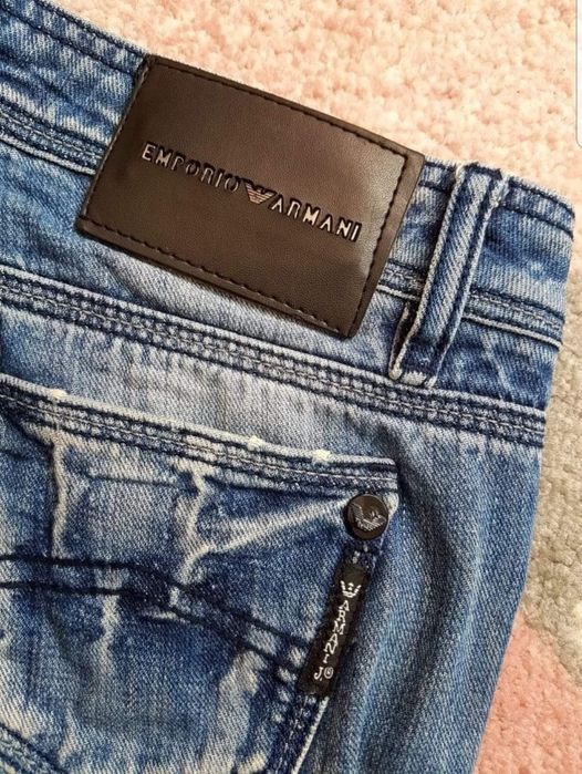 Blugi scurți Armani Jeans S