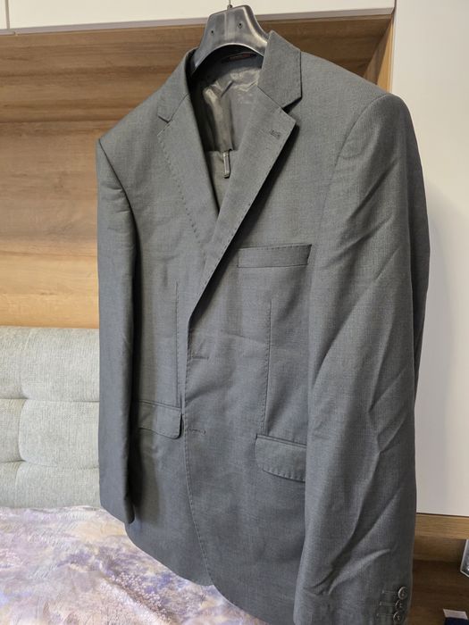 Мъжки официален костюм Enrico Toti