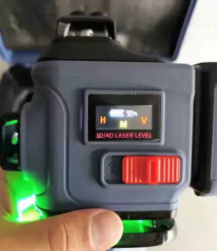 4D ЛАЗЕРЕН НИВЕЛИР с 16 линии и зелен лазер. Лазерен с дисплей - 2бат.